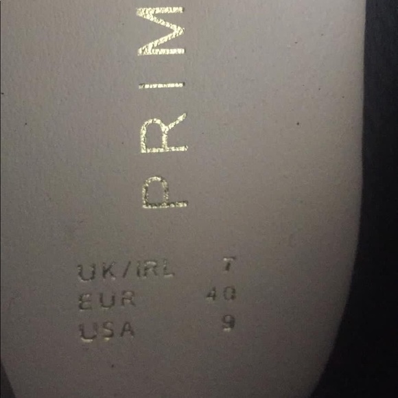 Black ballet flats - Picture 3 of 4